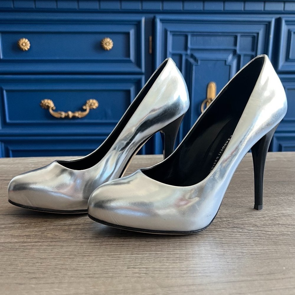 Giuseppe Zanotti Silver Pumps